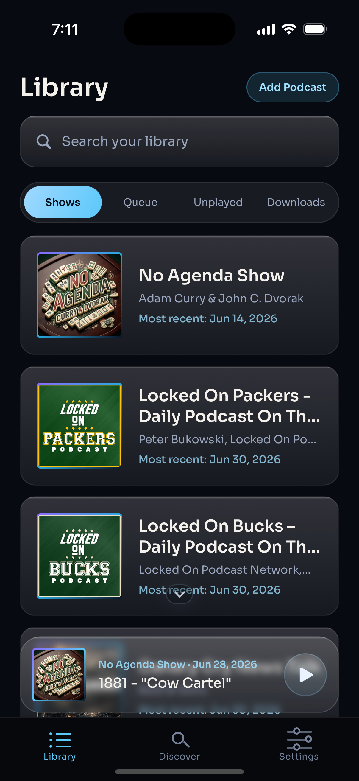 Vibral library screen showing subscribed podcasts, the queue, and downloaded episodes for offline listening.